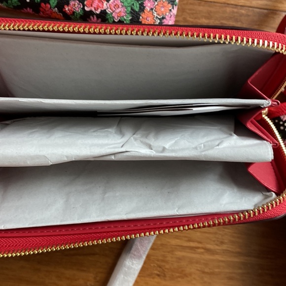 NWT! Coach Reversible Floral tote w/bonus pouch 5 set- - Picture 9 of 12